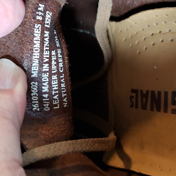 Clark's brown leather lace moccasins. Natural crepe.  Pre-owned.   size 8.5 - Picture 4 of 10